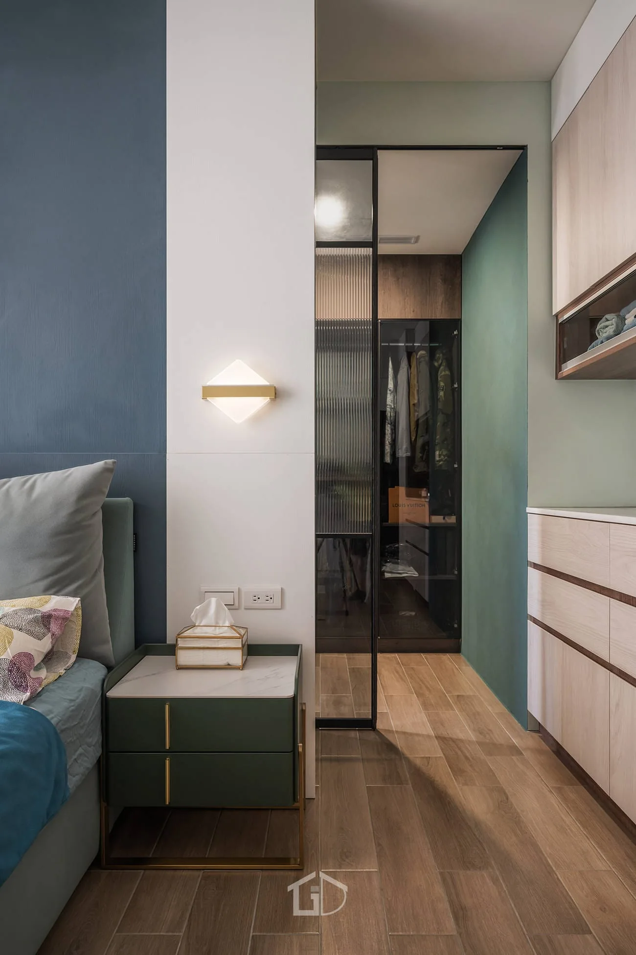 劃分獨立的更衣空間，讓生活更簡單