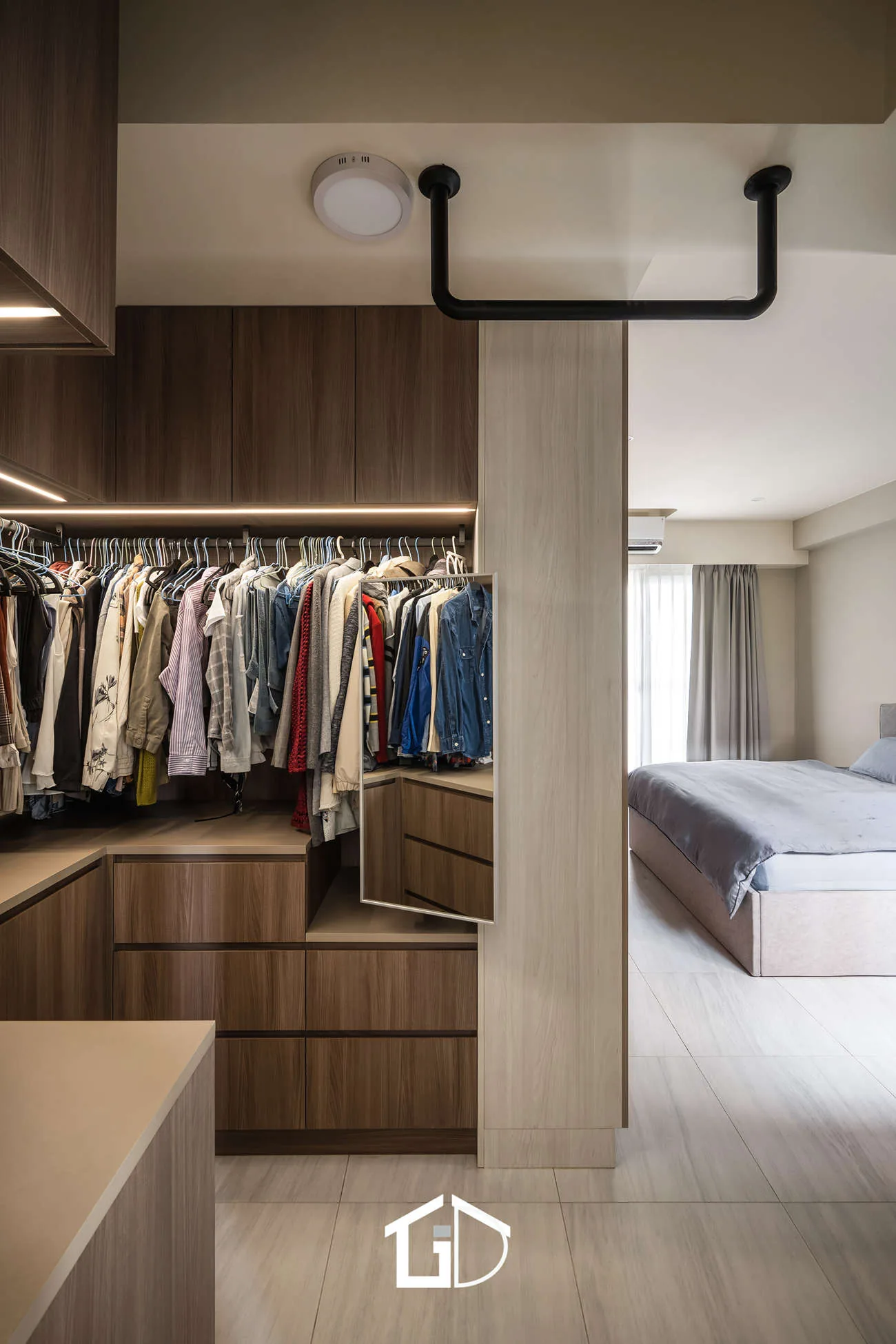 劃分獨立的更衣空間，讓生活更簡單