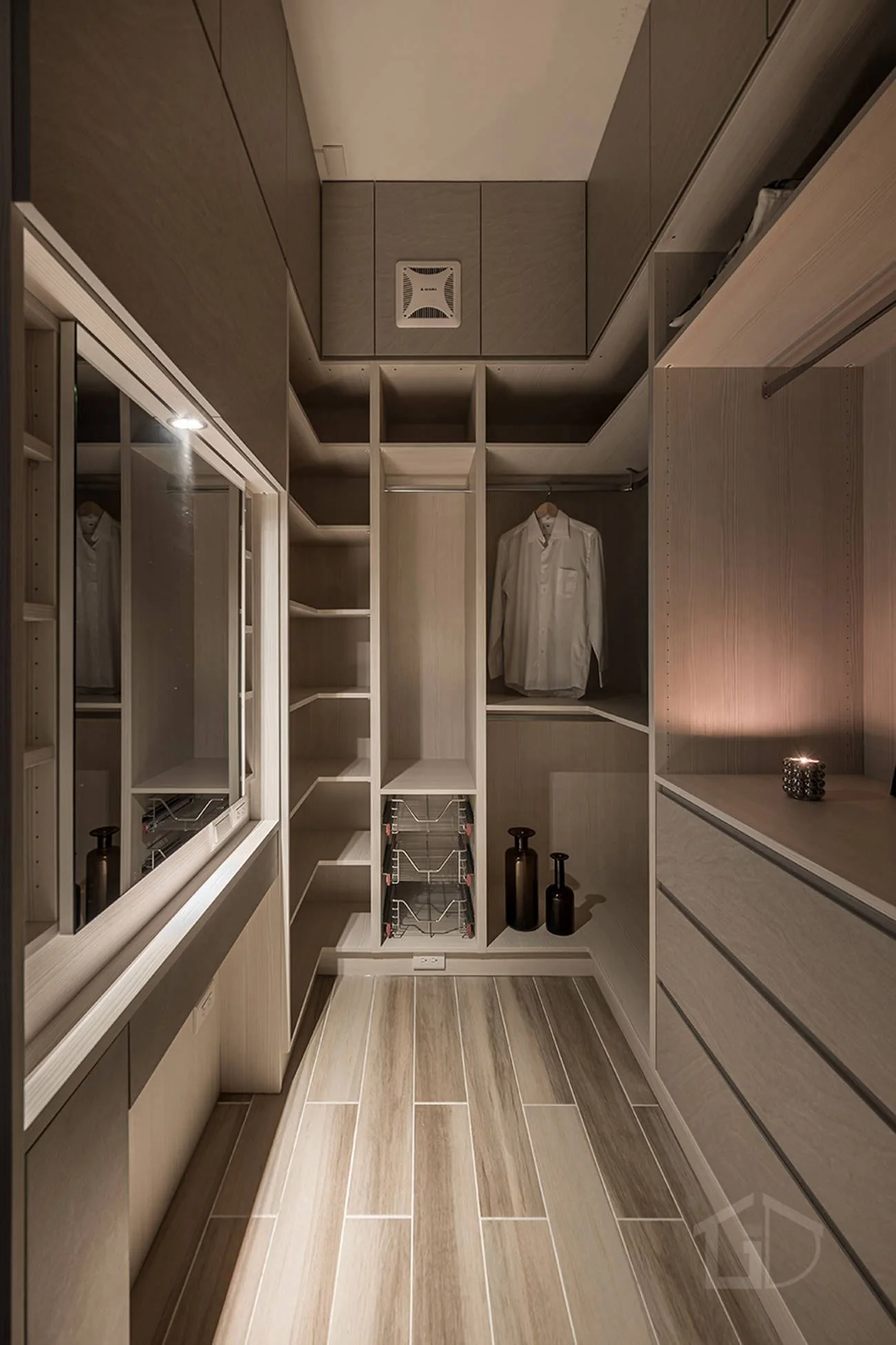 劃分獨立的更衣空間，讓生活更簡單