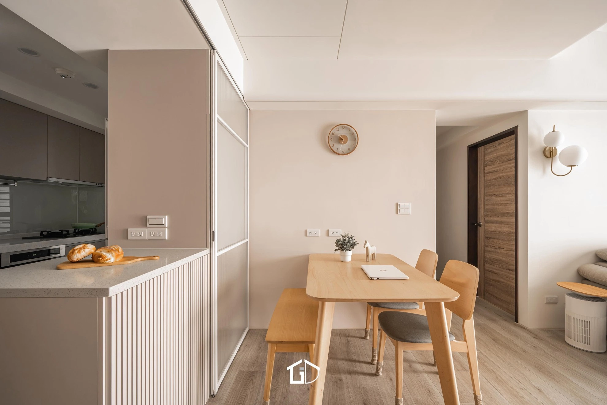 客餐廳設計怎麼規劃?避免壓迫感與雜亂 客餐廳設計怎麼規劃?避免壓迫感與雜亂